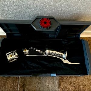 Retired Darth Tyranus/Count Dooku Light Saber Hilt